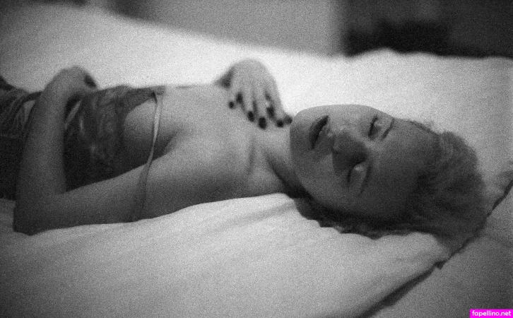 Karolinag OnlyFans Thumbnail #S8dtnOXpp3