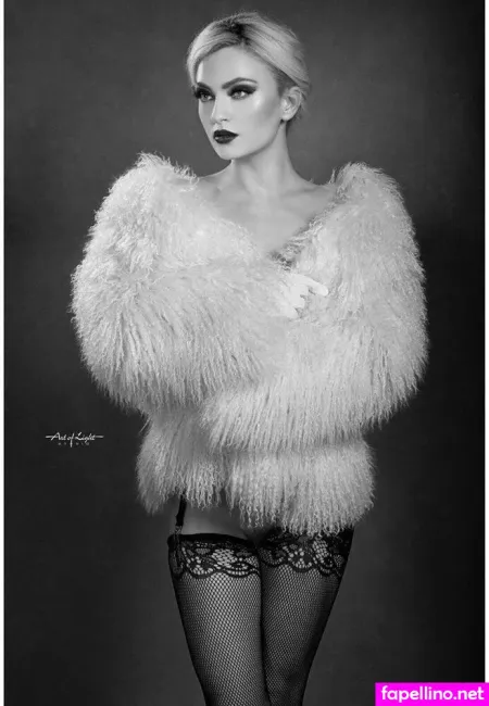 Karolinag OnlyFans Thumbnail #XXpn4SoRBn