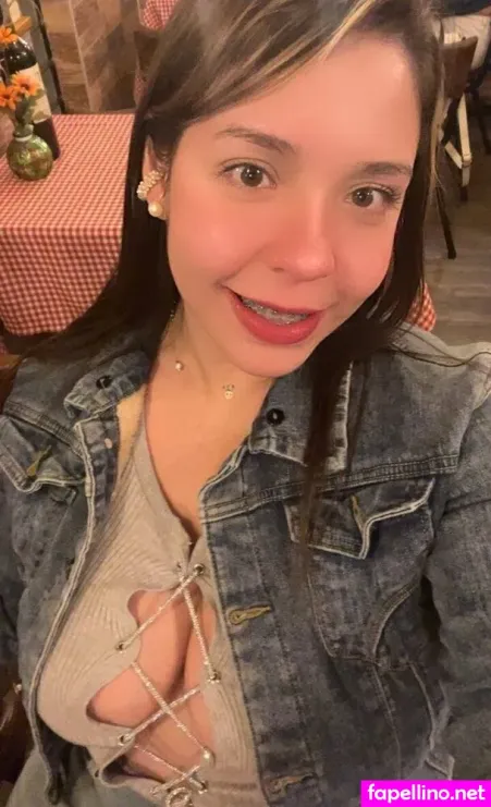 Karolwhitee 1 OnlyFans Thumbnail #CMx0bVUN3l