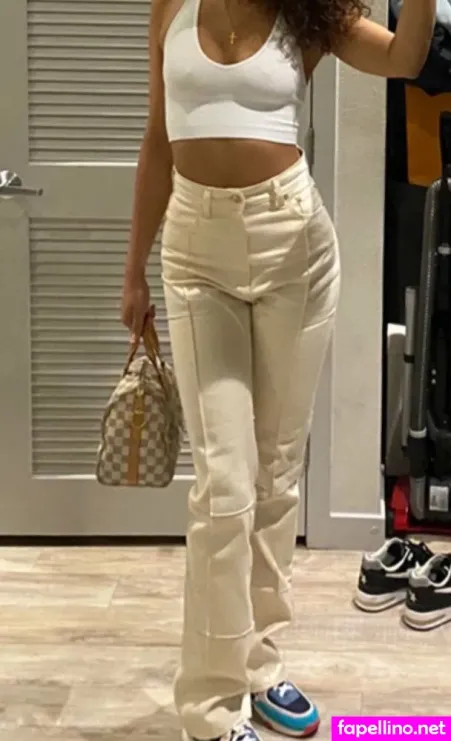 Karrahbooo OnlyFans Thumbnail #MEZF2TzWPV