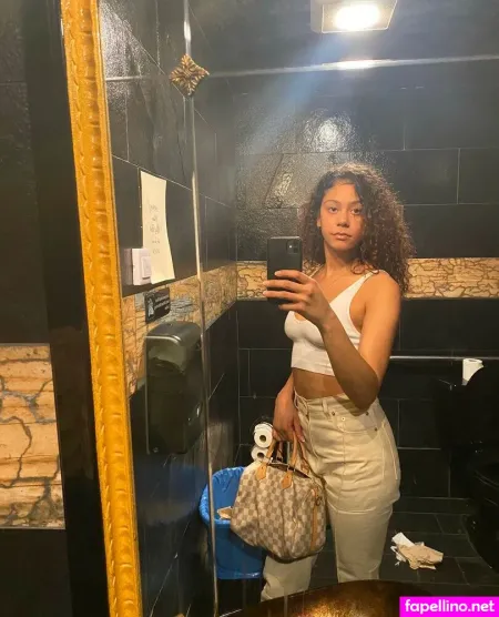 Karrahbooo OnlyFans Thumbnail #XwKNdr0Tnq