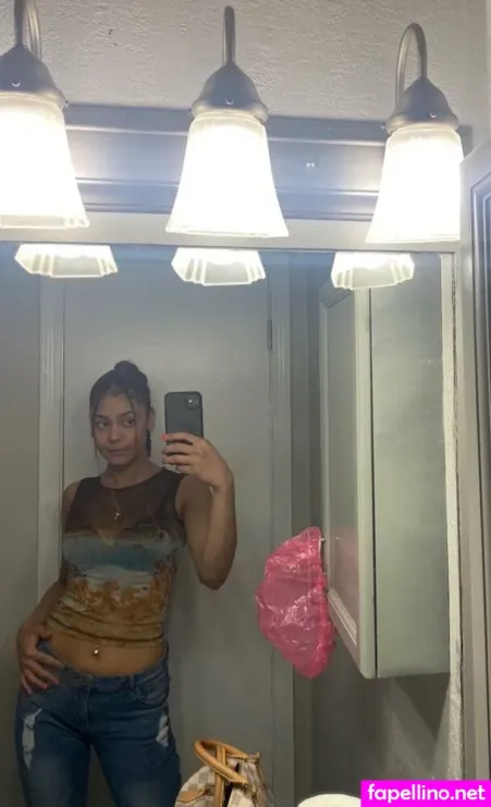 Karrahbooo OnlyFans Thumbnail #wIwzUzLan8