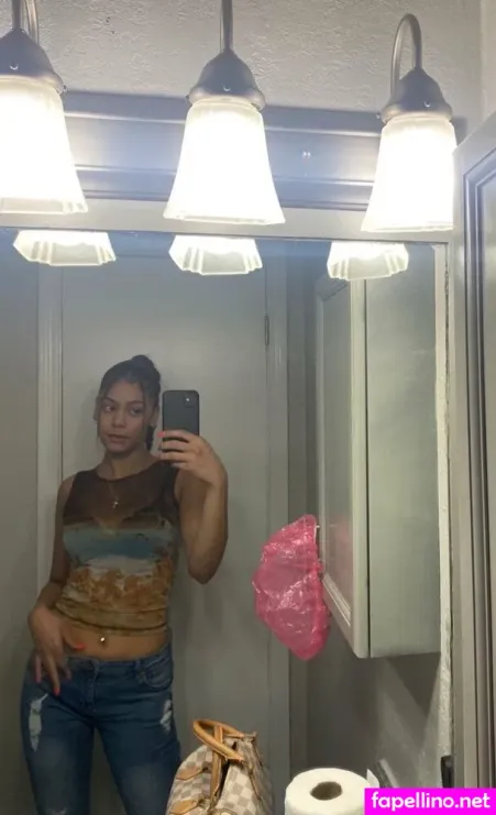 Karrahbooo OnlyFans Thumbnail #xJpPbLYcvt