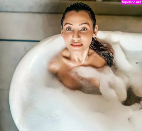 Karrishma Kar OnlyFans Thumbnail #DenV9KnXfw