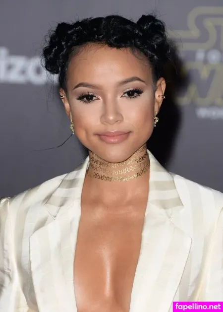 Karrueche Tran OnlyFans Thumbnail #dkf7zRAD7C