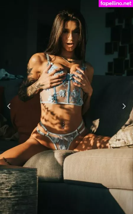 Karsynfoys OnlyFans Thumbnail #0Th3bFea7u