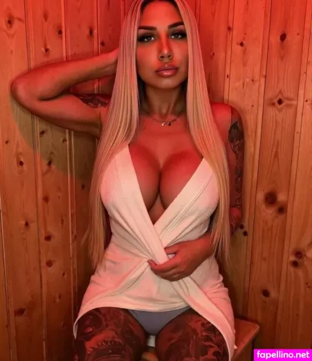 Kary Mel 16 OnlyFans Thumbnail #1uJyx0hDVy