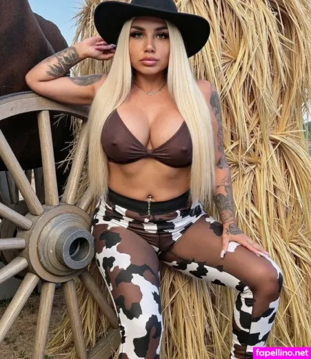 Kary Mel 16 OnlyFans Thumbnail #ySQX22kZ8x