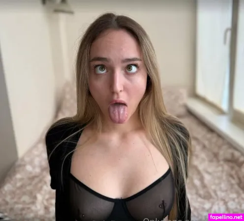 Karynee OnlyFans Thumbnail #USPCjIDwn3