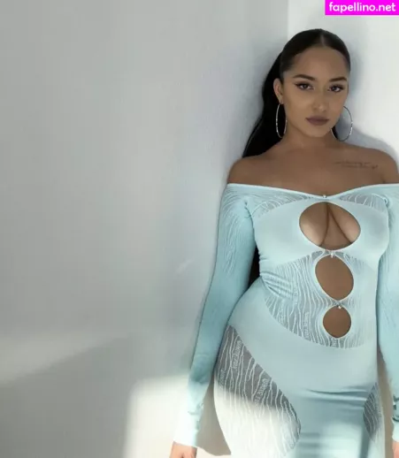 Kassandra Lee OnlyFans Thumbnail #5izBp2pic2