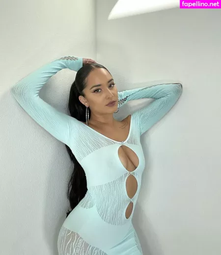 Kassandra Lee OnlyFans Thumbnail #NKfvYom0m8