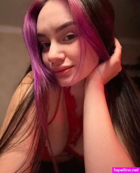 Kat But No Hat OnlyFans Thumbnail #IXX4dcjX02