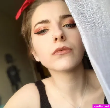 Kat Hami Main Profile Photo