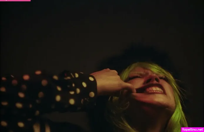 Kat Moss OnlyFans Thumbnail #MboVN9cHD7