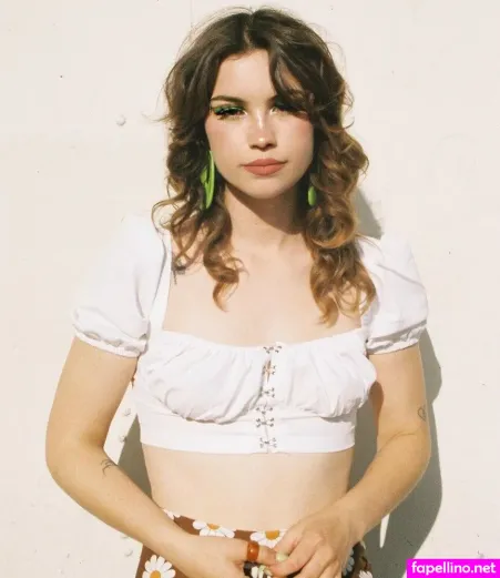 Kat Moss OnlyFans Thumbnail #WMAmt5bbgr