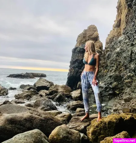 Kat Shelton OnlyFans Thumbnail #PYsscPUkOu