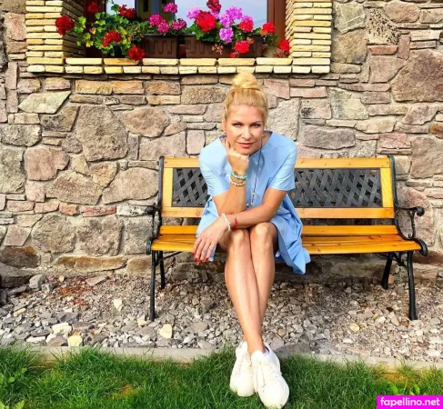 Katarina Jesenska OnlyFans Thumbnail #R79EXi6np8