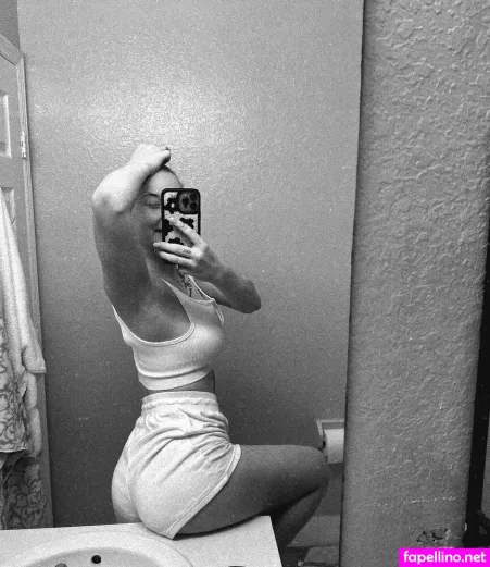 Katarinakastl3 OnlyFans Thumbnail #W6Ii0uPNQy