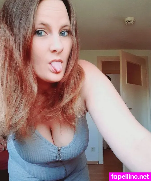 KatastroFee(LoVoo Streamerin) Eskort Infos? Nude Leaked OnlyFans Photo #BRxAP4RD3C