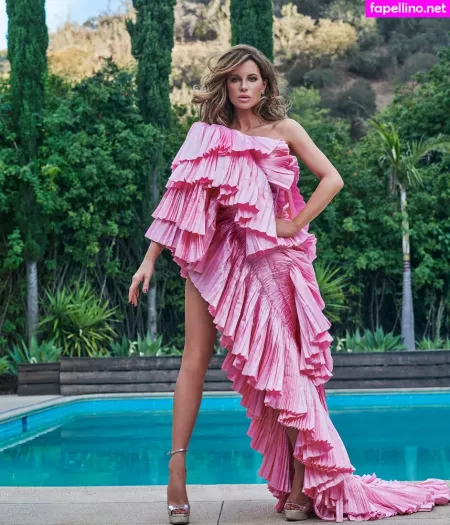 Kate Beckinsale OnlyFans Thumbnail #er3WviBMm6