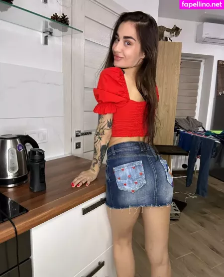 Kate Bianch OnlyFans Thumbnail #xLTGCjMmIw