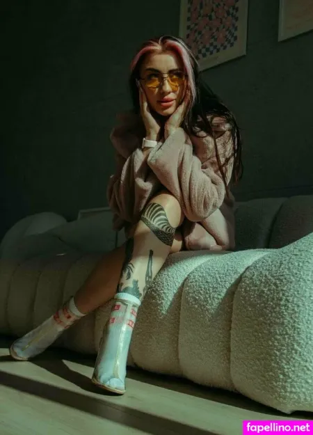 Kate Courage OnlyFans Thumbnail #1DKTgWXkAs