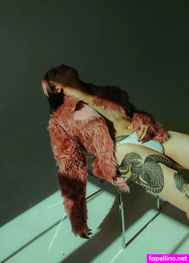 kate_courage, katecouragemusic Nude Leaked OnlyFans Photo #GSpQZUOpXI