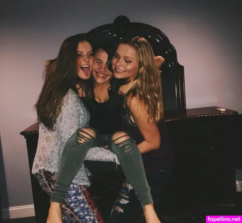 Kate Crawford OnlyFans Thumbnail #FkitqhMLu9