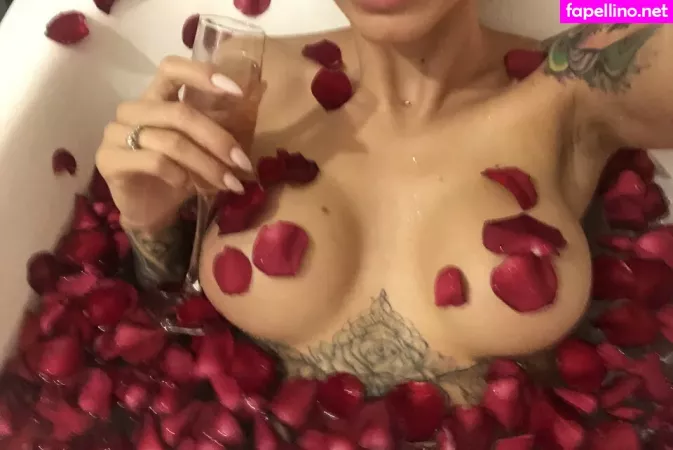 Kate Hazzard OnlyFans Thumbnail #93t9dBUBJT