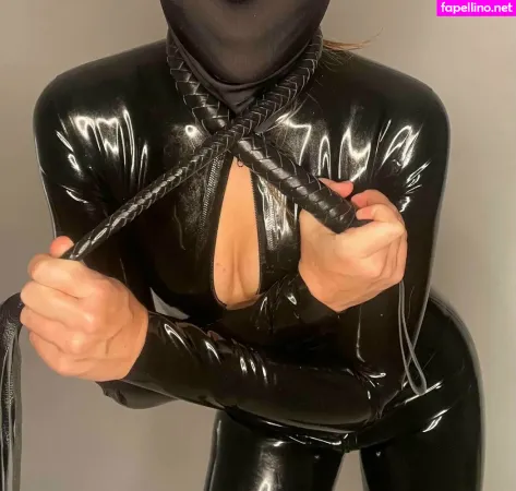 Kate Latex OnlyFans Thumbnail #24obd0qTEC