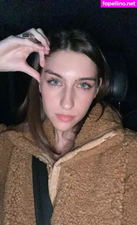 Kate Loftus OnlyFans Thumbnail #i1SHRivftN