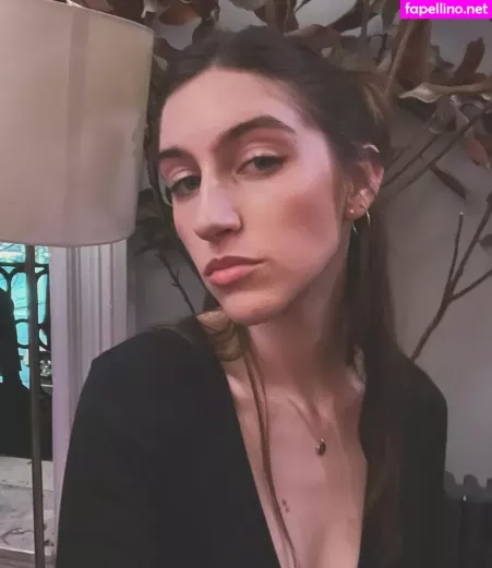 Kate Loftus OnlyFans Thumbnail #kqkMvtiZxu