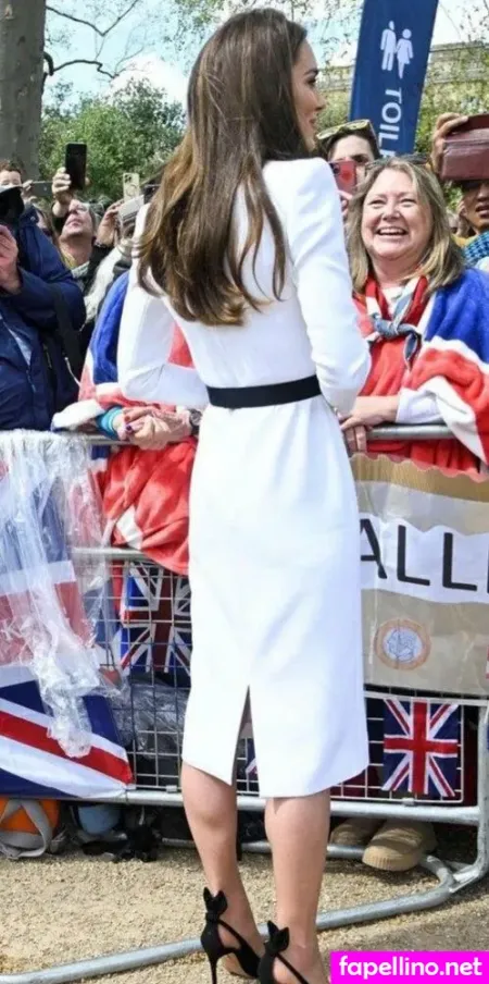 Kate Middleton OnlyFans Thumbnail #0Zfut6sxTJ