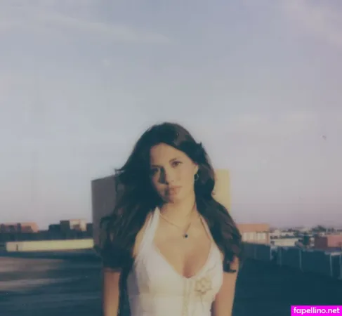 Kate Peytavin OnlyFans Thumbnail #HeMURlg0nE