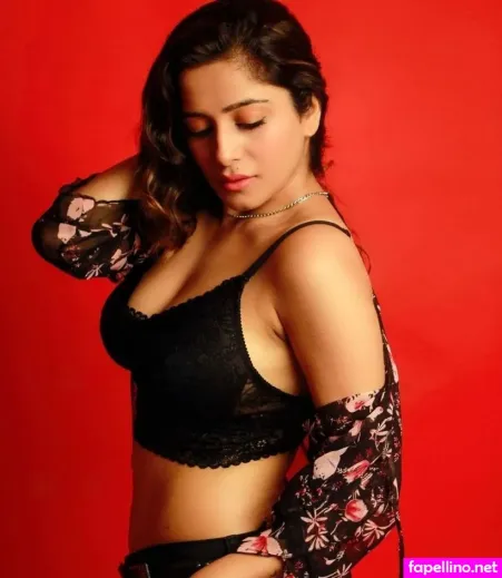 Kate Sharma 1 OnlyFans Thumbnail #3Fxg1EAZkB