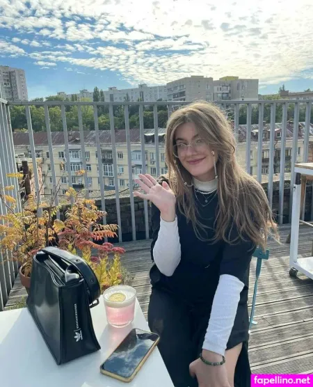 Kate Sinss OnlyFans Thumbnail #HOvohyXPAZ