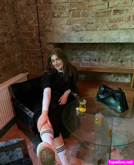 Kate Sinss OnlyFans Thumbnail #olH2b7gXvK