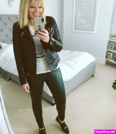 Kate Thornton OnlyFans Thumbnail #p1jxbgLOFT