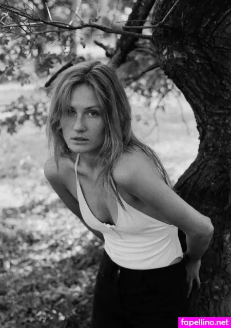 Kate True Love OnlyFans Thumbnail #S1F32dJer0