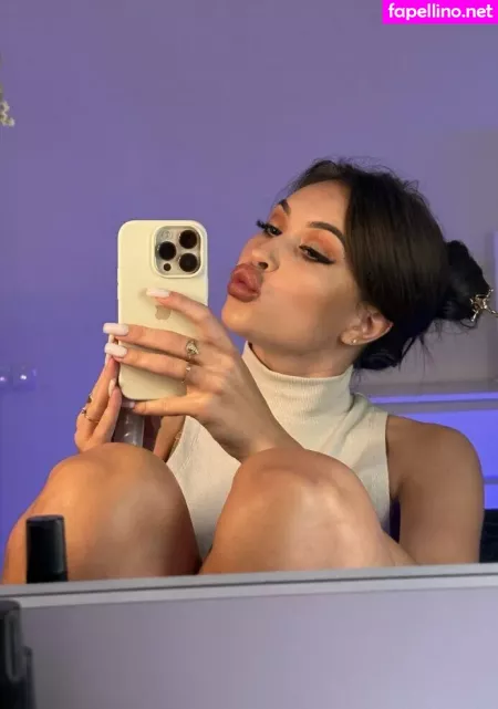 Kate Utopiaa OnlyFans Thumbnail #RHl0HVNdVL