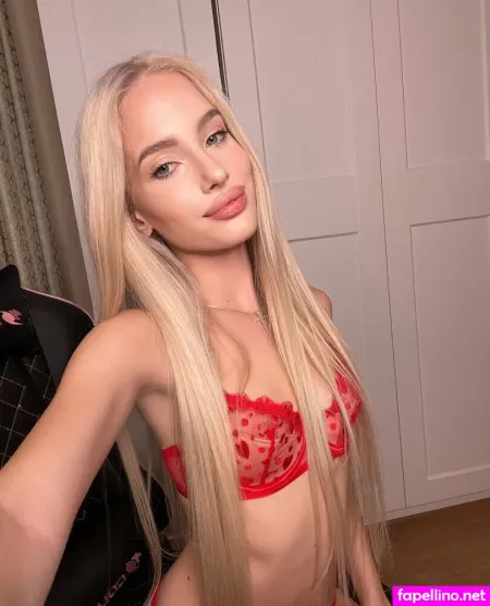 Katebremar Kate Bremar Katekillian Katkatswt OnlyFans Thumbnail #WioFUvIqn5