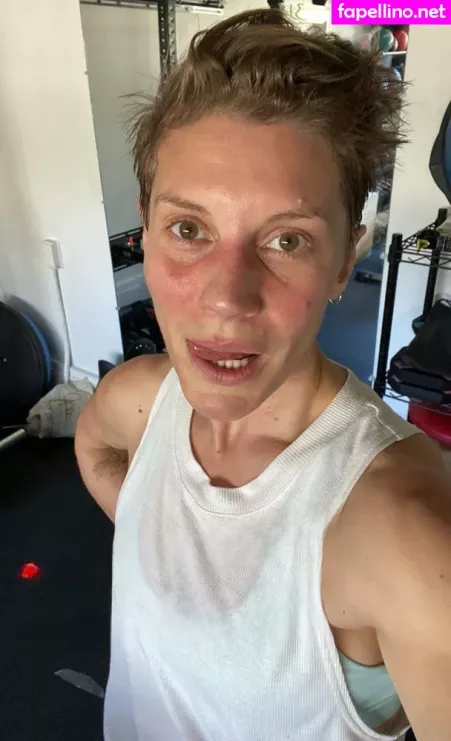 Katee Sackhoff OnlyFans Thumbnail #0yEBMvz0rd