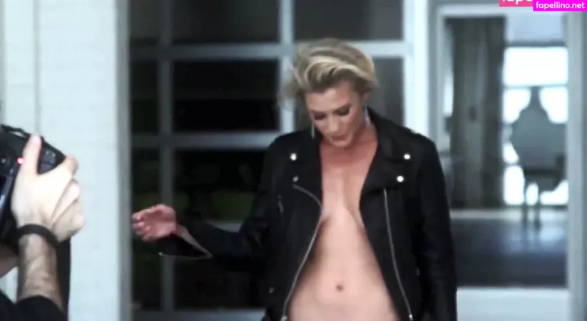 Katee Sackhoff OnlyFans Thumbnail #3xXDnhh2NZ