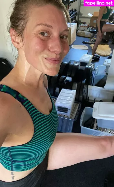 Katee Sackhoff OnlyFans Thumbnail #9Ag2T7nwh5