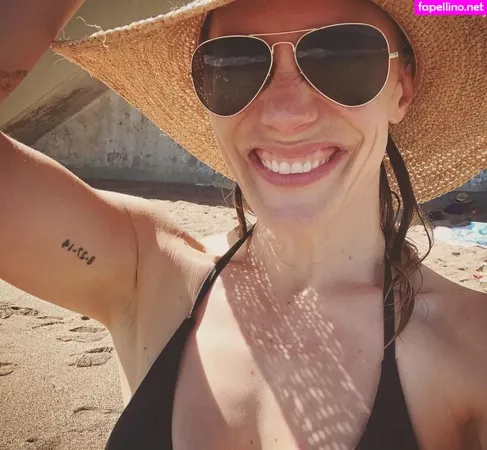 Katee Sackhoff OnlyFans Thumbnail #C4UrPYwQ22