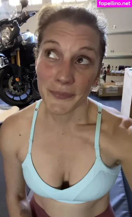 Katee Sackhoff OnlyFans Thumbnail #IE1pte35V4