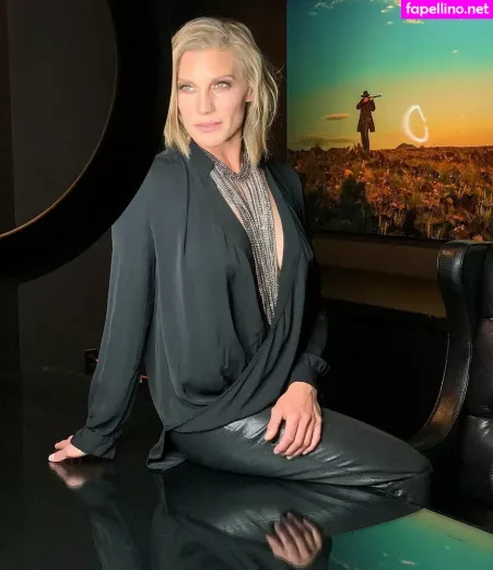 Katee Sackhoff OnlyFans Thumbnail #o91FDW1QXa