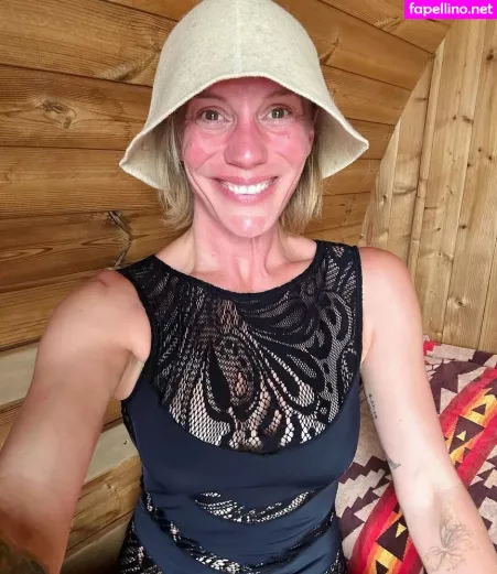 Katee Sackhoff OnlyFans Thumbnail #rIA0pqZgJu