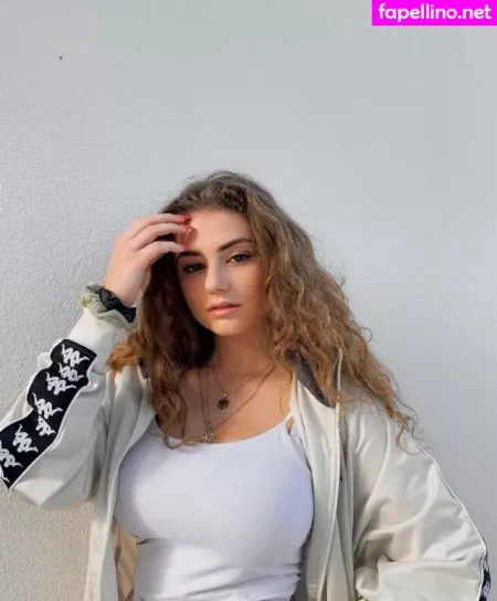 Katelin Milani OnlyFans Thumbnail #0sNmCyrqTd