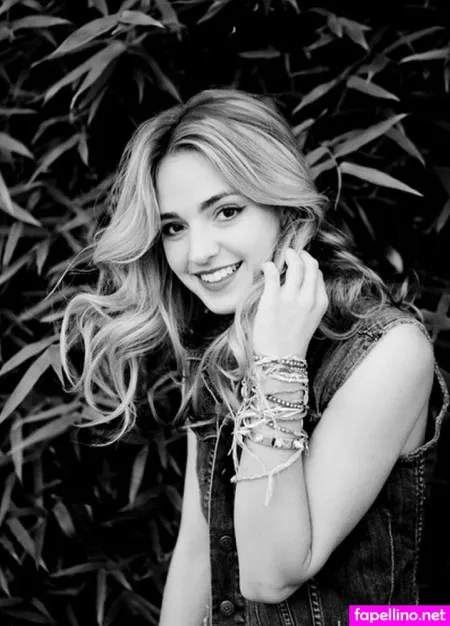 Katelyn Tarver OnlyFans Thumbnail #rgEj7fghUn